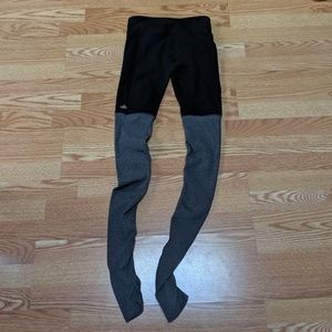 ALO Yoga Pants - LIKE NEW Alo Goddess Legging ALO Yoga Pants - LIKE NEW Alo Goddess Legging